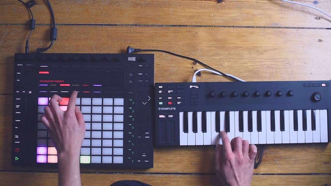 Girl Like Me - Black Eyed Peas, Shakira (Live Looping Cover)