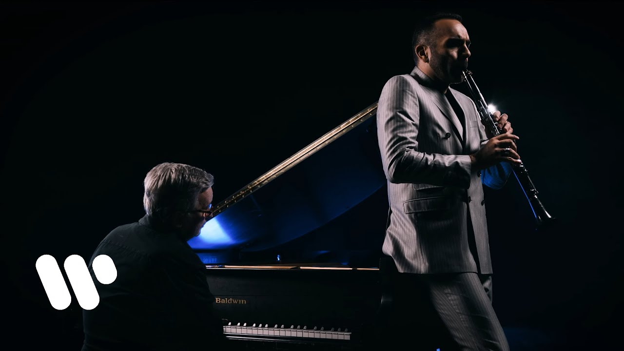 Pierre G&eacute;nisson & Bruno Fontaine play Legrand: The Windmills of Your Mind (Les Moulins de mon c&oelig;ur)