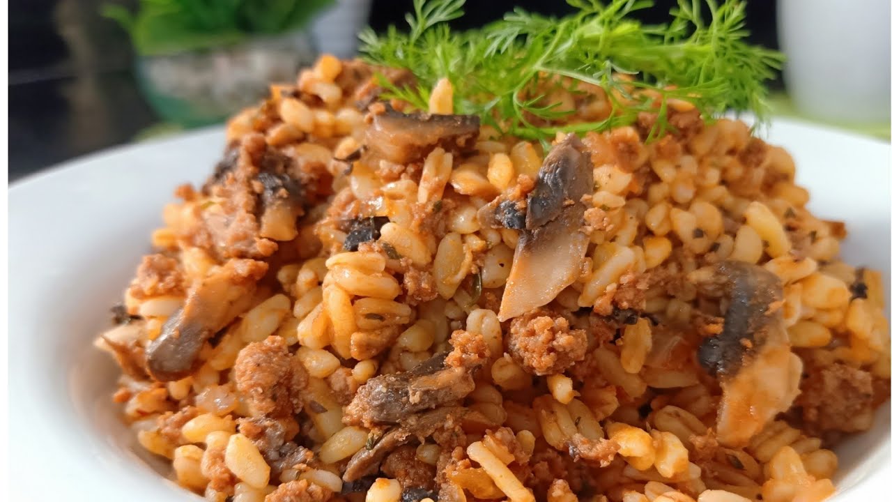 طريقة تحضير القمح أو  إيبلي  بالكفتة و الفطر لذييييذة 👌