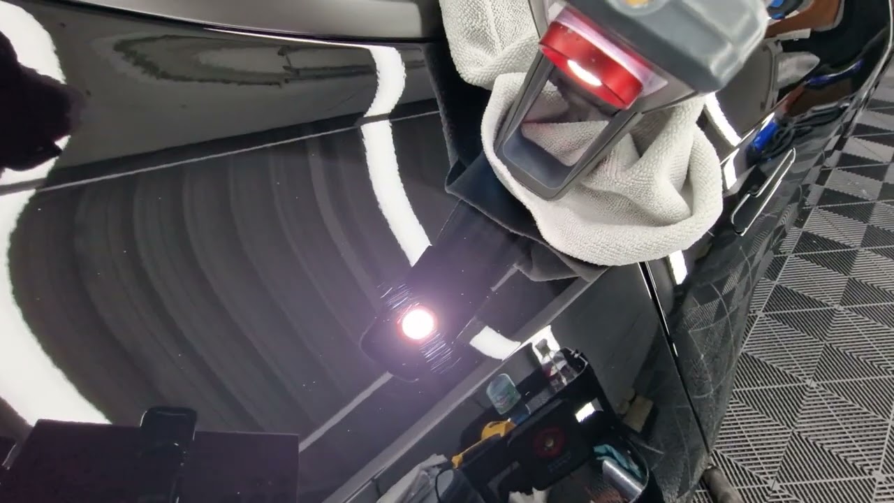Artdeshine-Nano Graphen Coating / Selbstheilungseigenschaften beim Tesla Lack!