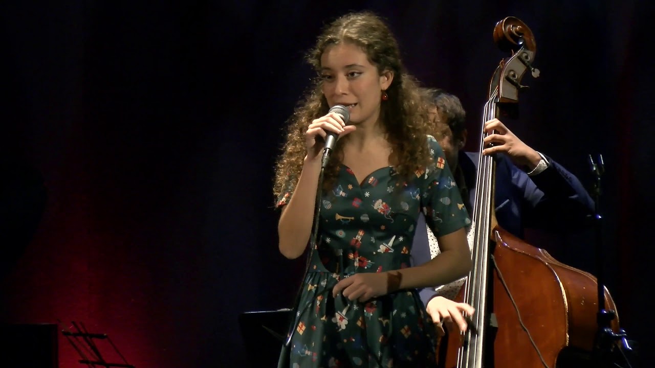 Let´s Call The Whole Thing Off - GABRIELA SUAREZ Jazz Singer