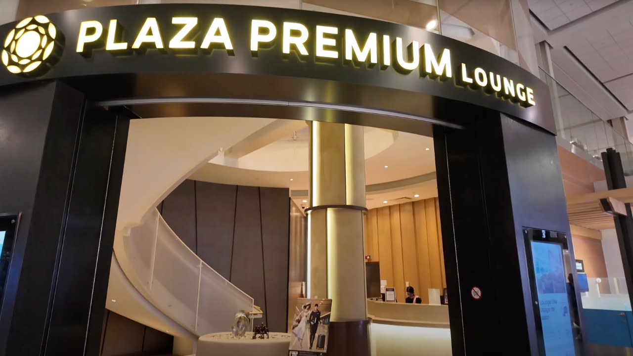 Vancouver Airport (YVR) Domestic Lounges - Maple Leaf Lounge - Priority Pass Plaza Premium Lounge