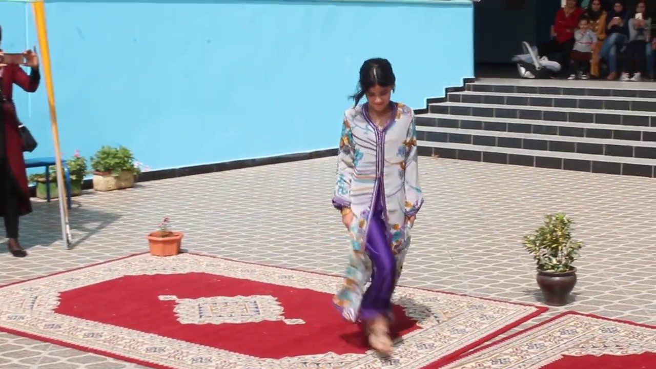 Groupe Scolaire Lamzibri Défilés de mode traditional 2/3