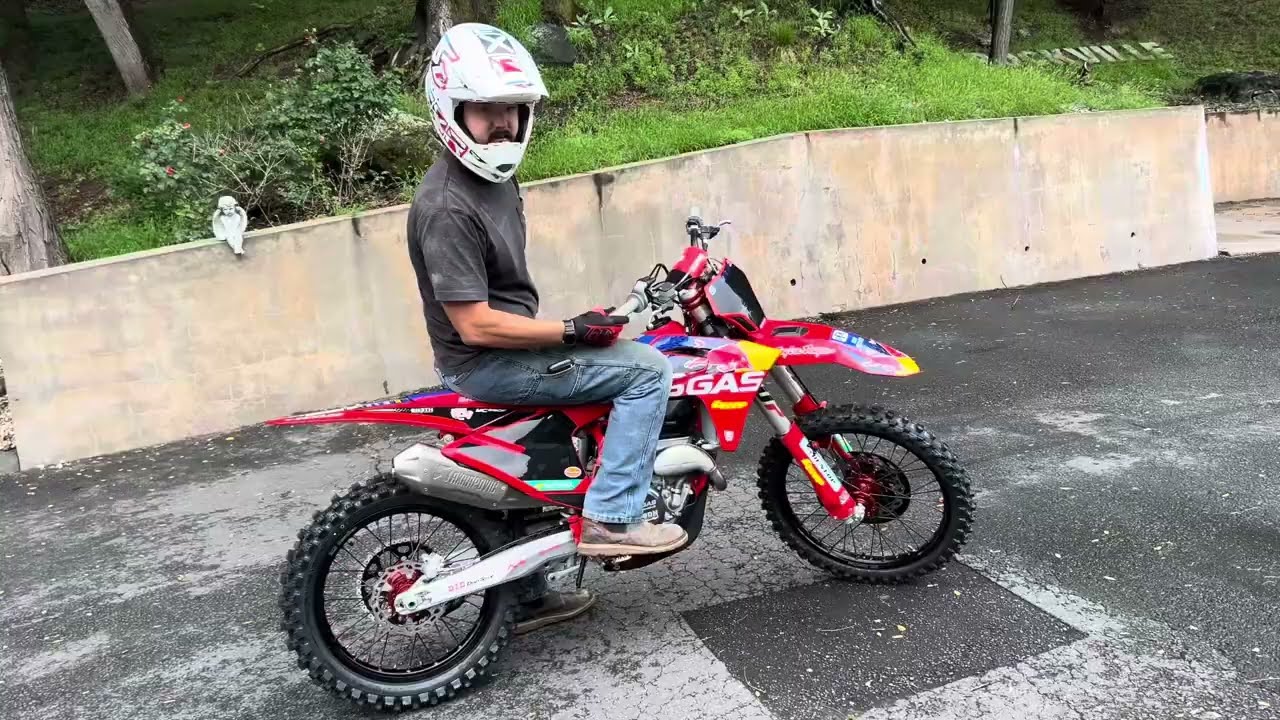 2025 GASGAS 250 FACTORY EDITION First Start + LAUNCH