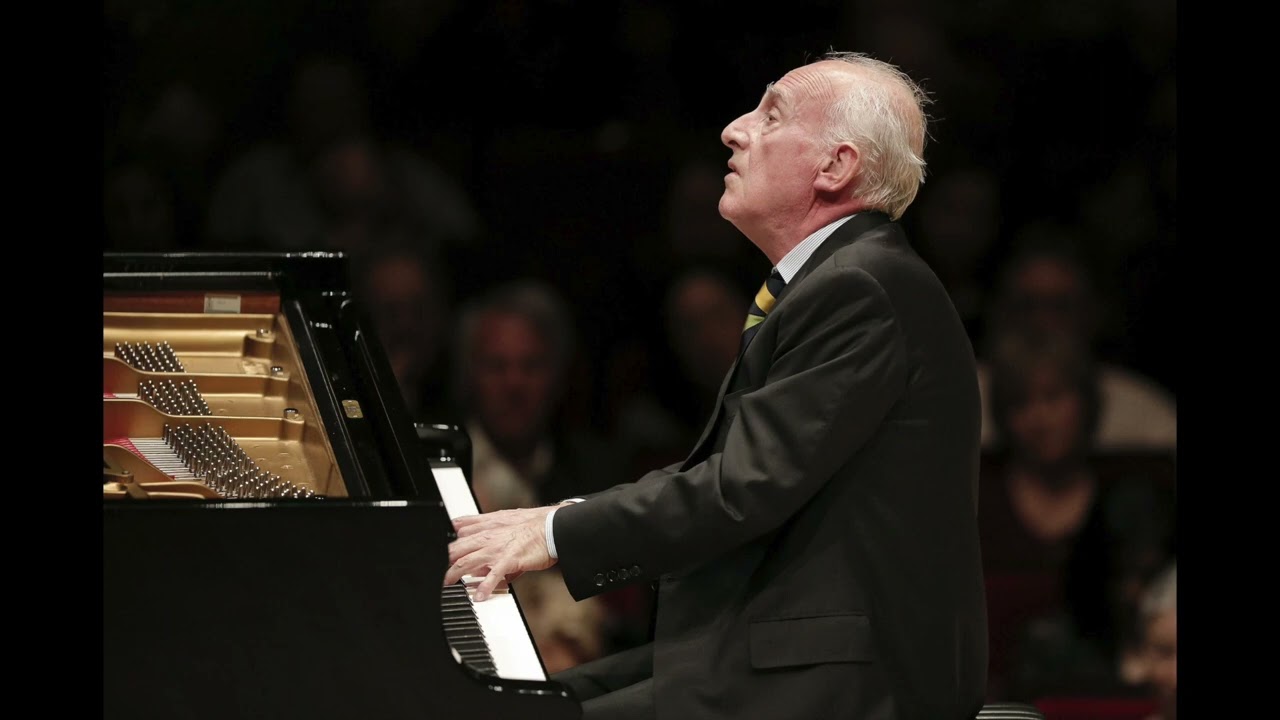 Maurizio Pollini Interview with Tom Service (BBC 2010)