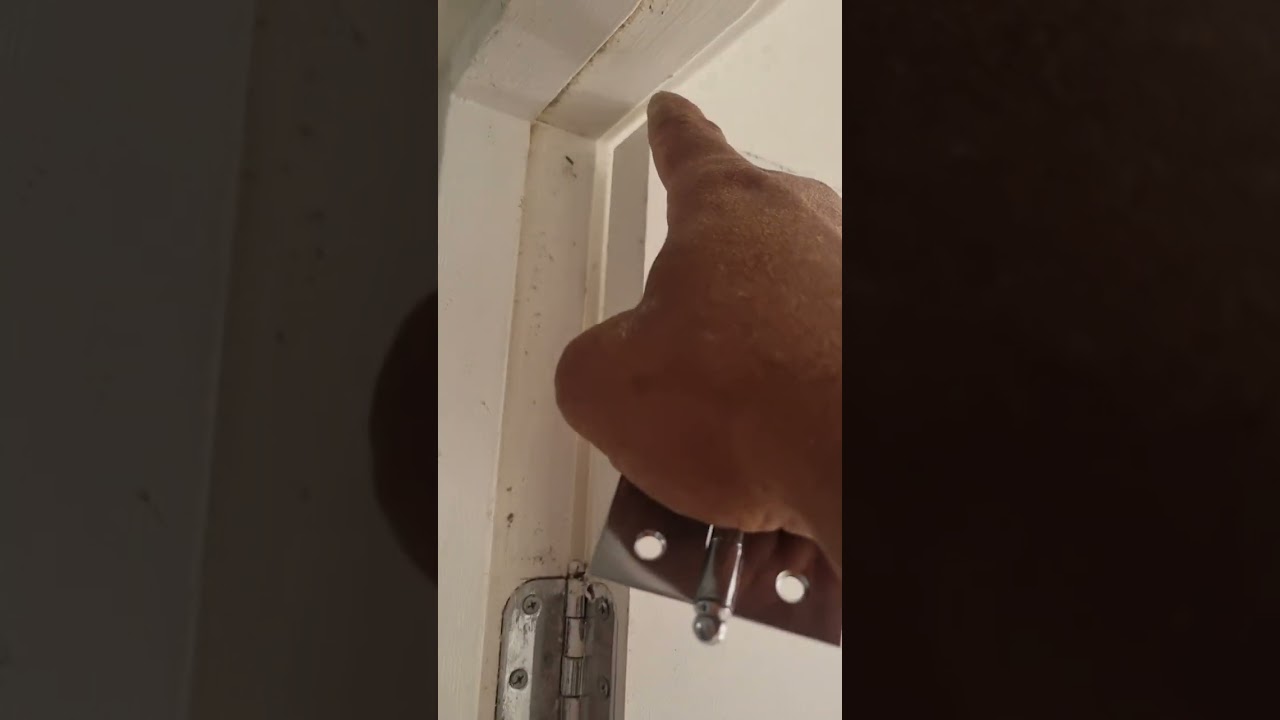 OBRA LUSITÂNIA(COMO TROCAR UMA PORTA)