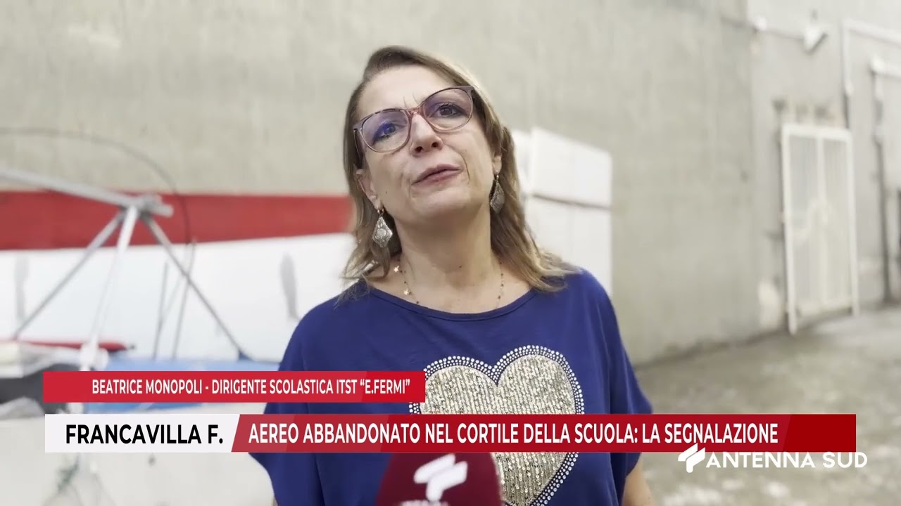 27 SETTEMBRE 2024   FRANCAVILLA FONTANA   AEREO ABBANDONATO NEL CORTILE DELLA SCUOLA LA SEGNALAZIONE