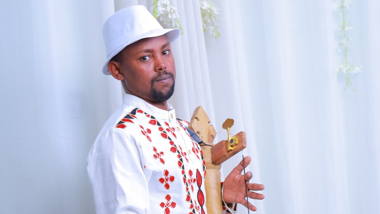 ድምፃዊ ተመስገን ተኽላይ ዝገርም ወኒ ምስ ደቂ ኣሕፎሮም ዓዲ ነኳዕ #temesgen teklay live wedding #habesha music