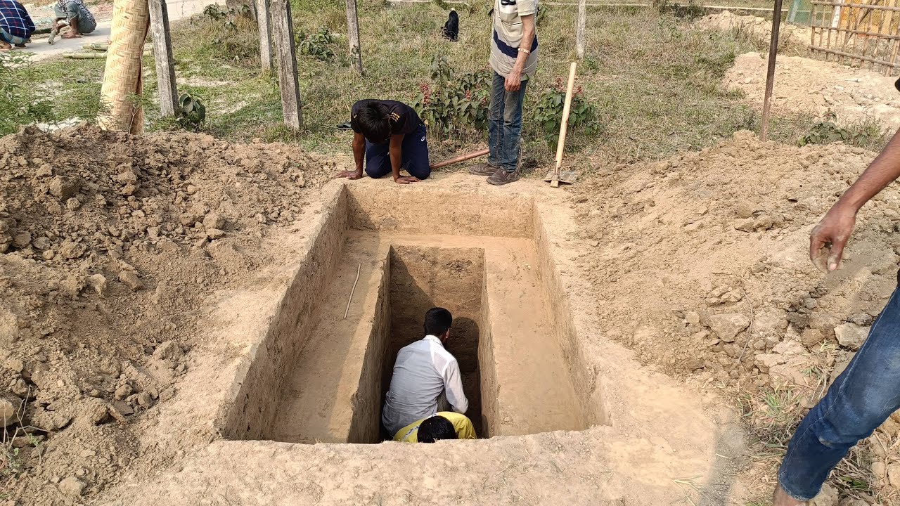 চাপাতলী নিবাসী নতুন কবর খনন চাপাতলী কবরস্থান 🤲🤲মহিলা মানুষ 🤲
