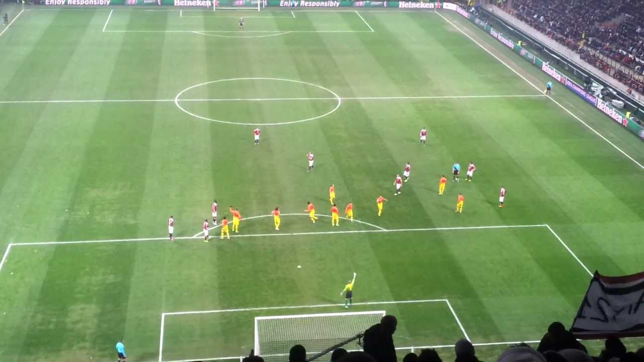 Champions league Milan-Barcellona 2-0,goal Boateng live curva sud,20/02/2013