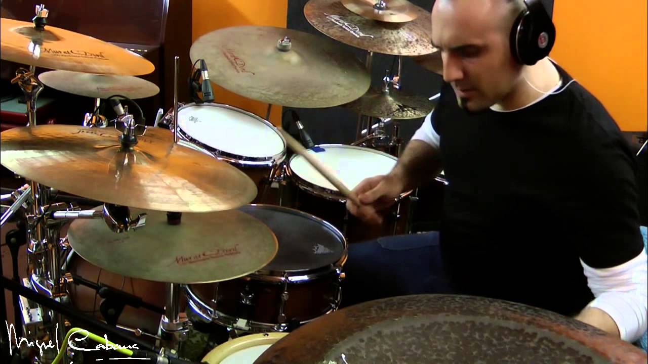 Miguel Cabana con Loretta Martin & Npdrums, Murat Diril Cymbals, Remo Drumheads & Morgan Mallets