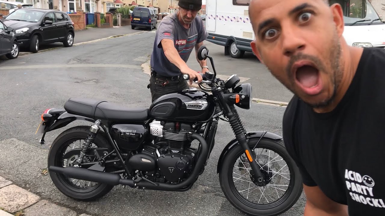 TAKING DELIVERY OF MY NEW TRIUMPH BONNEVILLE T100