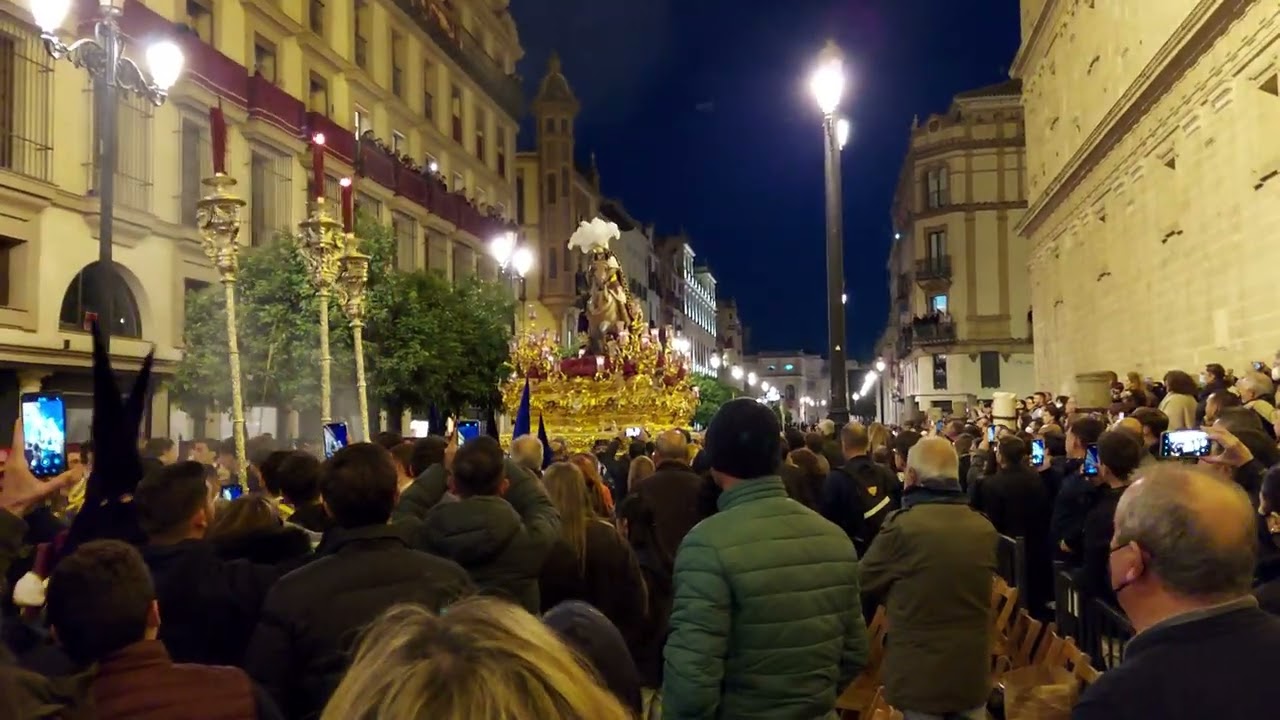 Tres Caídas de Triana por la Avenida (Sevilla 2022)