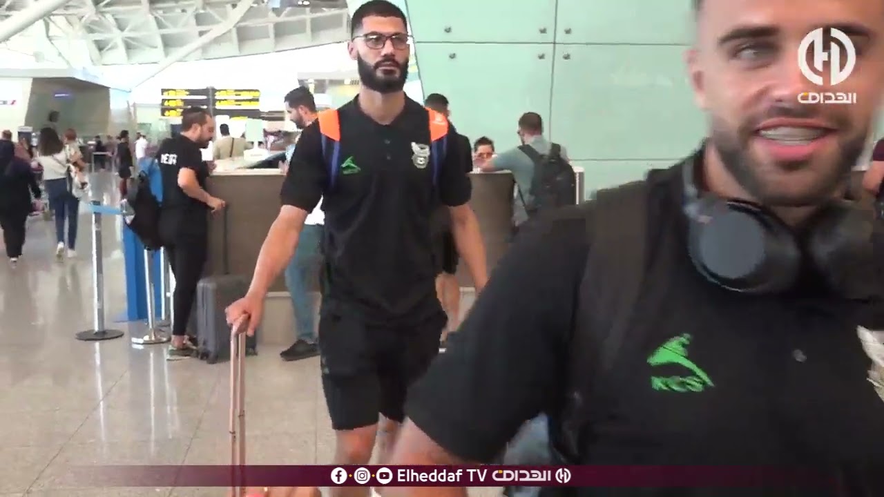 شاهد.. شباب بلوزداد وشباب قسنطينة بمطار هواري بومدين للإنتقال إلى تونس