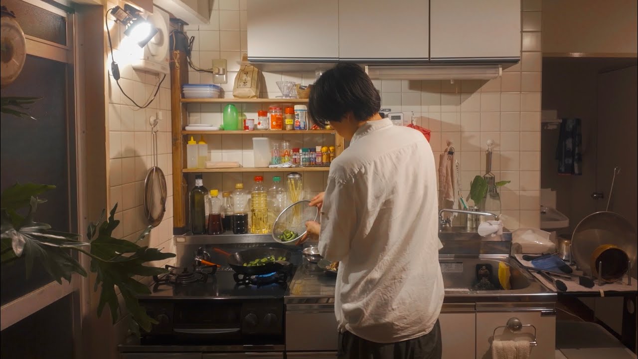 築40年25歳ひとり暮らし｜猛暑の夏も楽しくさせる僕が大好きなゴーヤチャンプル☀️🥒