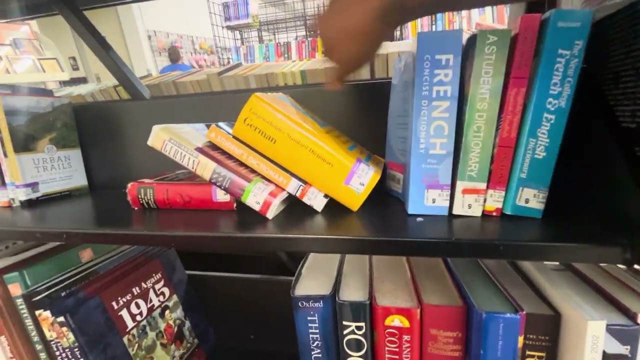 ASMR GOODWILL book hunting