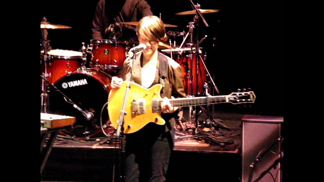 3/21 Tegan & Sara - 7yr Old In Front Row + RNTM @ Grand Theatre, Calgary, AB 7/08/11