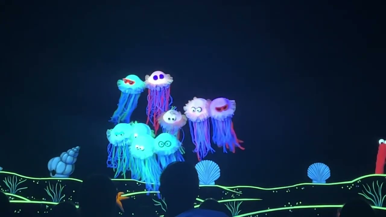 Jelly Fish Jive - New Imagine Ocean Show at SeaWorld San Antonio