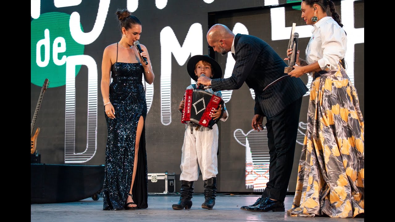 Lauti llegó a Jesús María: el niño correntino que ganó un premio con su acordeón