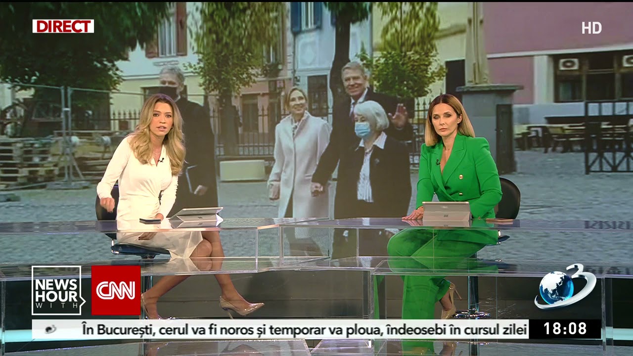 Klaus Iohannis şi soţia sa, reclamaţi la poliţie că nu au purtat masca de protecţie