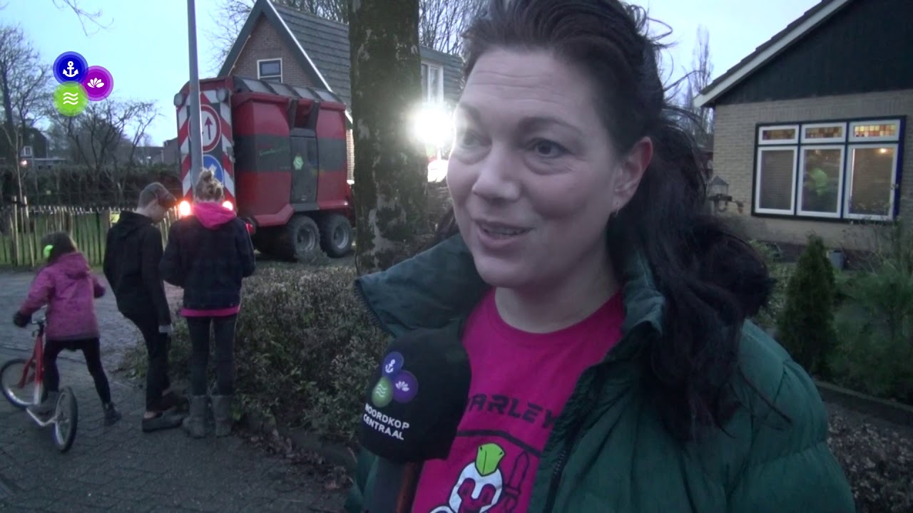 2.000 kerstbomen voor Stichting Help Charley in Waarland