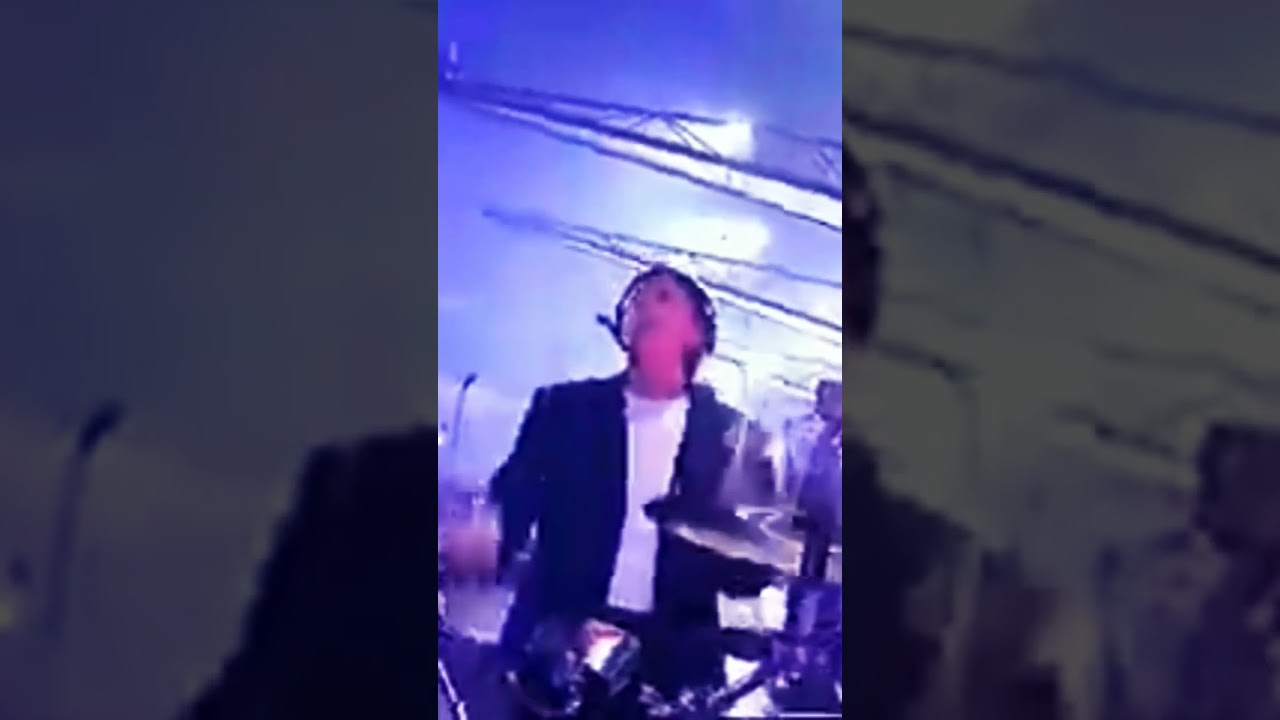 Spettacolo dal Batterista Gary Wallis alle Percussioni in Pink Floyd!