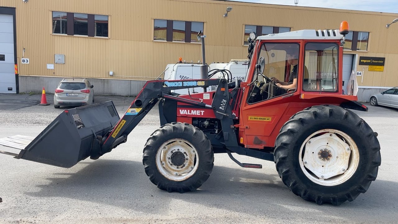Köp Veterantraktor Valmet 604-4 på Klaravik