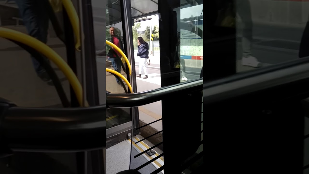 Mercedes Benz Conecto 18m metrobus Uzunçayır to Zincirlikuyu