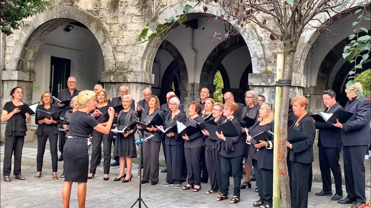 Concierto de La Coral Santa Maria. Música y Tradiciones de Castro Urdiales.