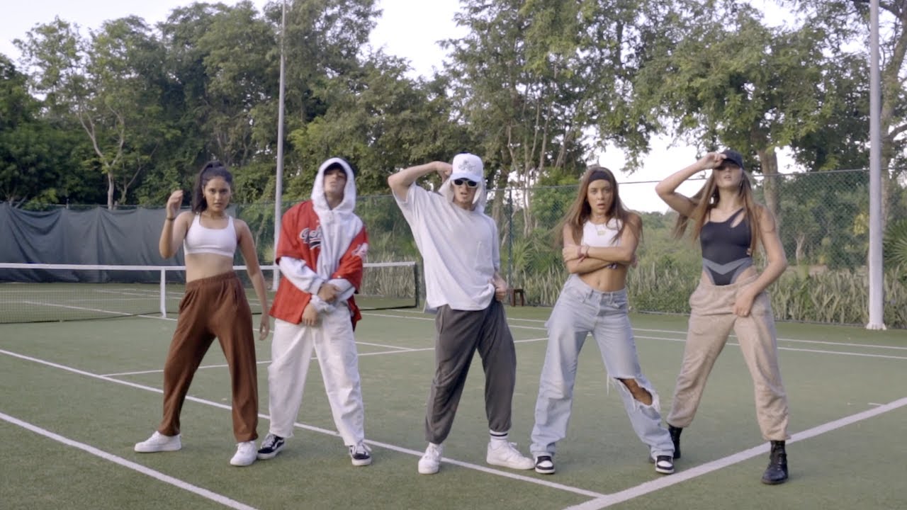 Now United Dances to 