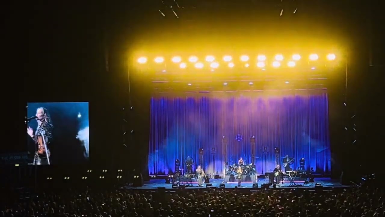 Breathless  : The Corrs in Belfast (2024)