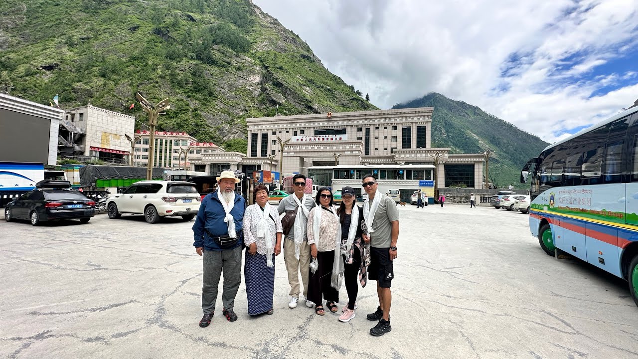 🇨🇳Our first Tibet pilgrimage Kyirong with my parents ❤️ Truly a blessed and unforgettable journey