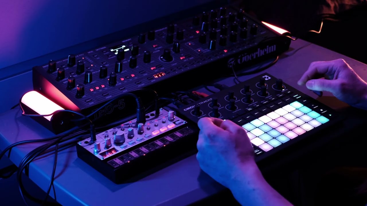 Oberheim TEO 5 / Volca Bass / Circuit Tracks - Dawless Cinematic Electronica