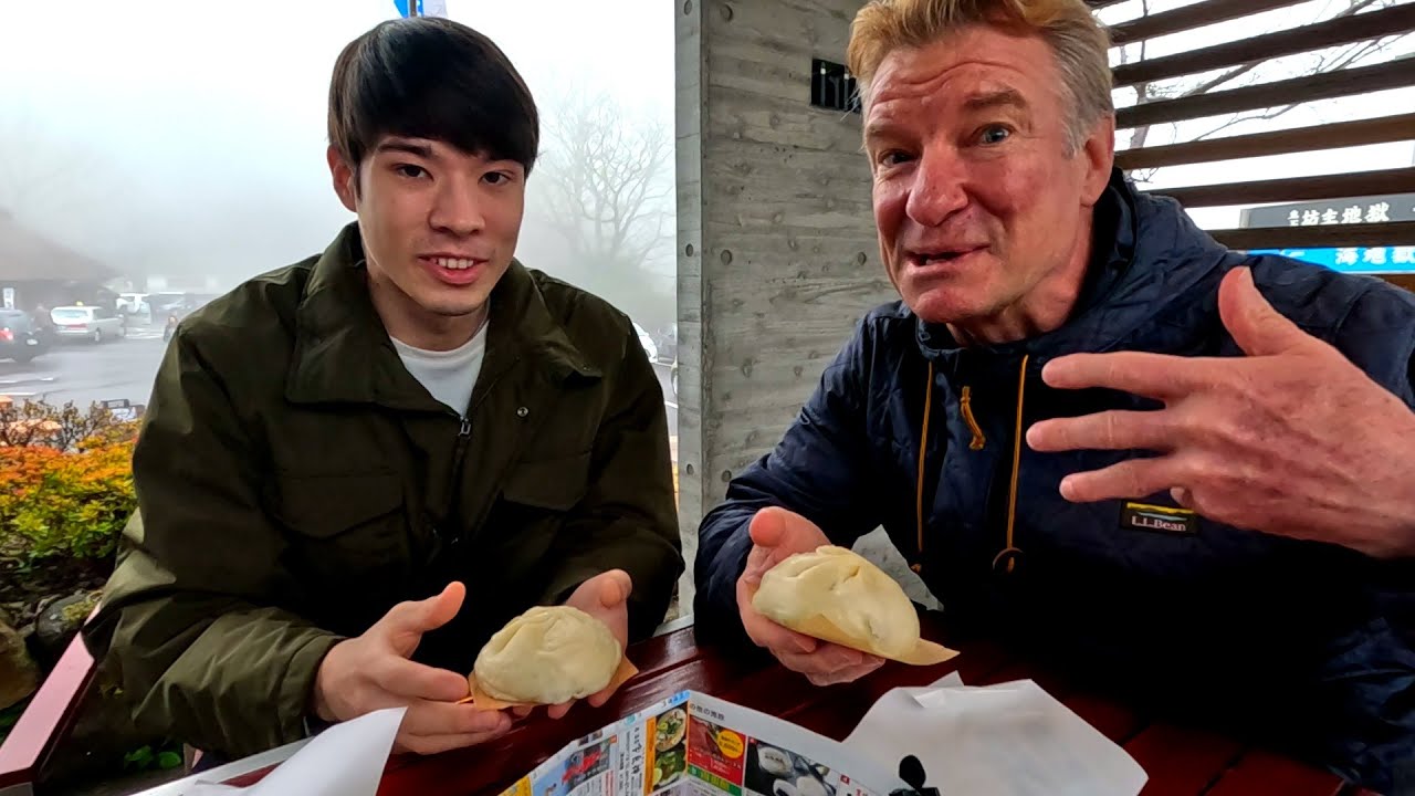 Vending Machines FOOD & TRAVEL to Beppu Hot Springs, Japan - Eric Meal Time #858