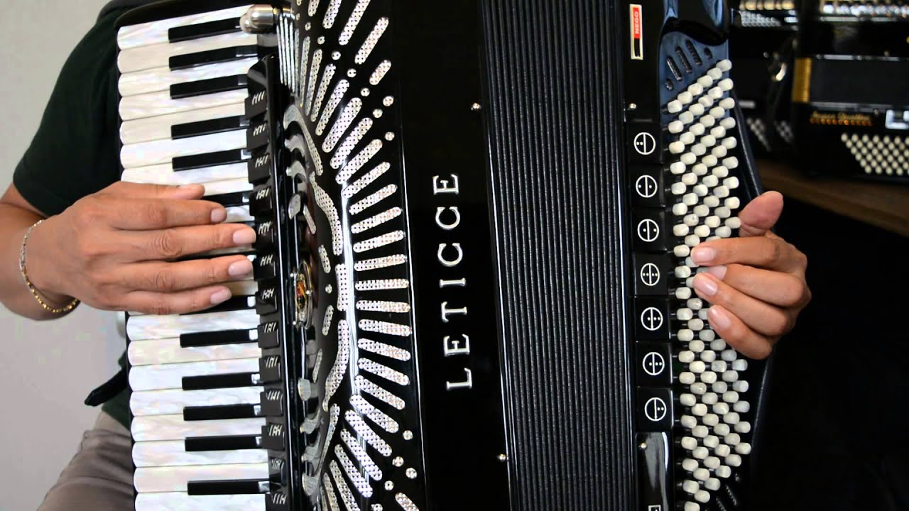 Video Aula Acordeon--Rosa Branca/Beijinho Doce.