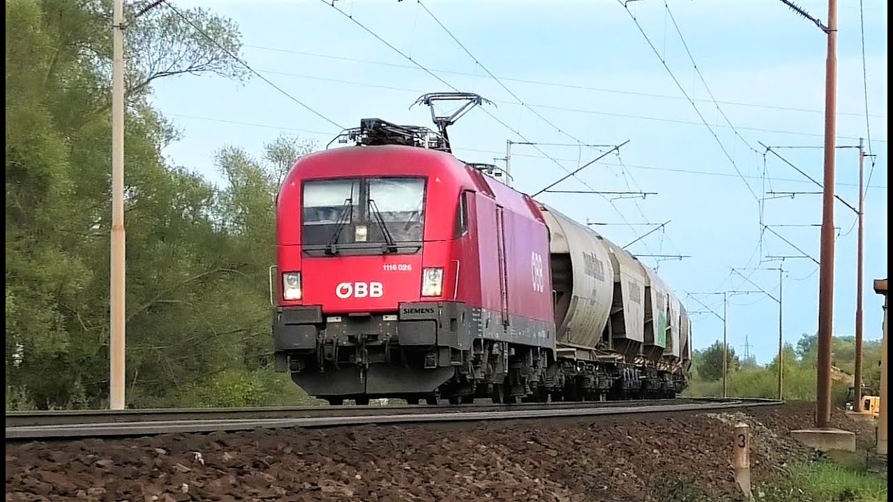 Freight train in Croatia, locomotive OBB Taurus 1116 026. RCC teretni vlak (Croatian Railways 2021)