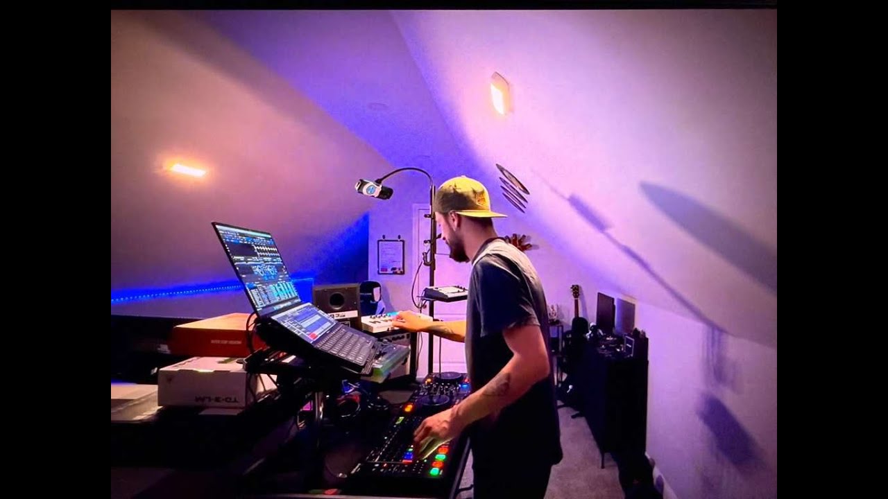 Vic 13 - Grinch (Hybrid Set)