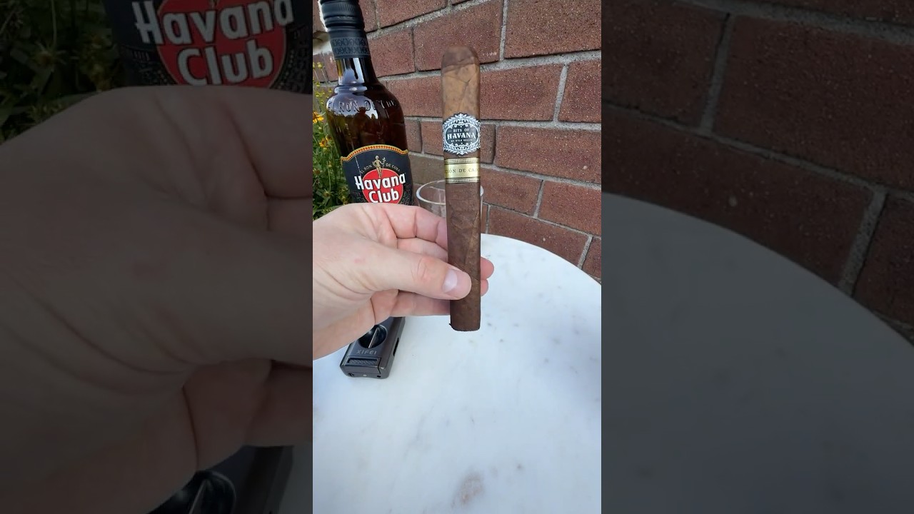 CIGAR ASMR 🔥💨 Warped Cigars Bits of Havana #asmr #cigarsociety #shorts