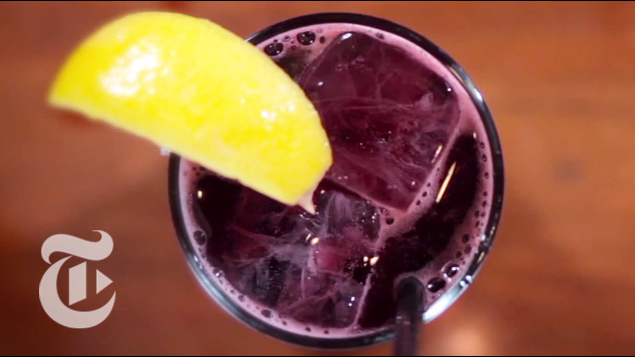 Summer Drinks Recipe: Kalimotxo, a 'Poor Man's Sangria' | The New York Times