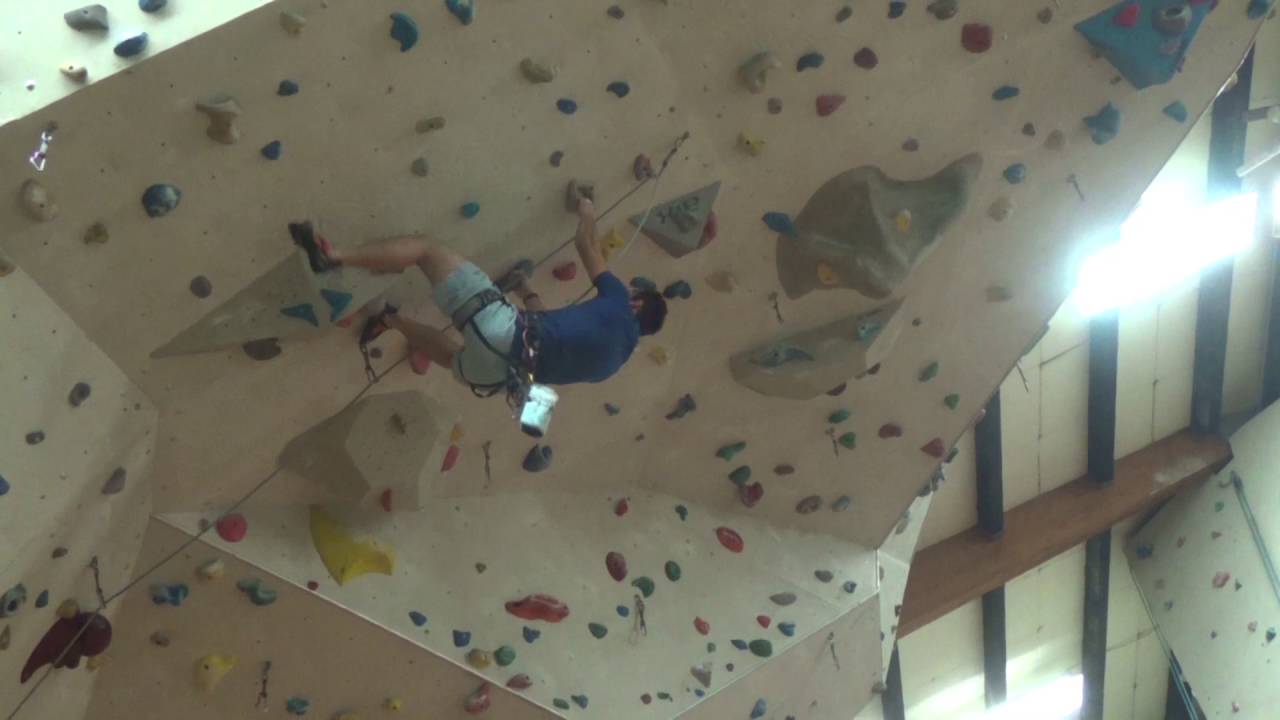 klettern Vorstieg (8-) in der EXTREM Kletterhalle, Mannheim