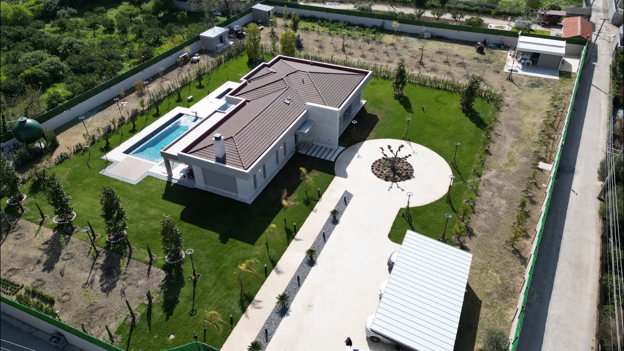 İzmir Narlıdere Sahilevlerinde Satılık Müstakil Villa