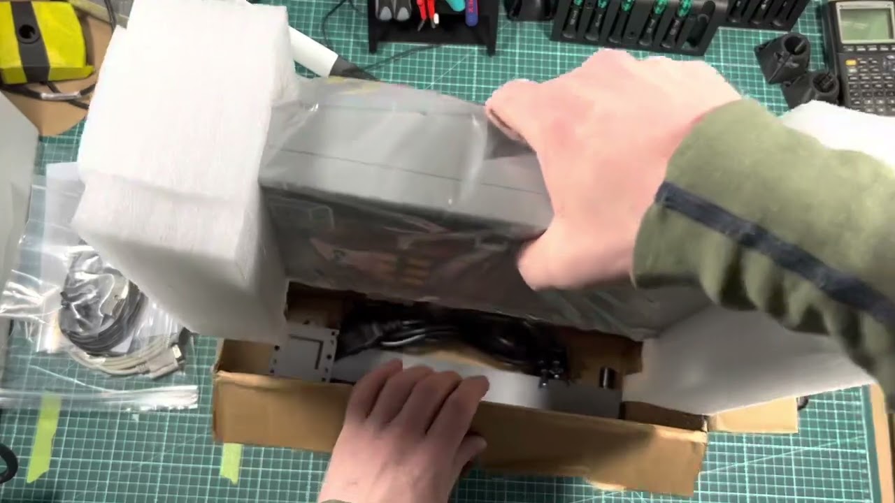 Unboxing of Aikron A30 LCD DRO