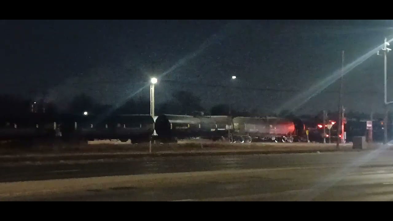 Westbound BNSF mixed freight train 