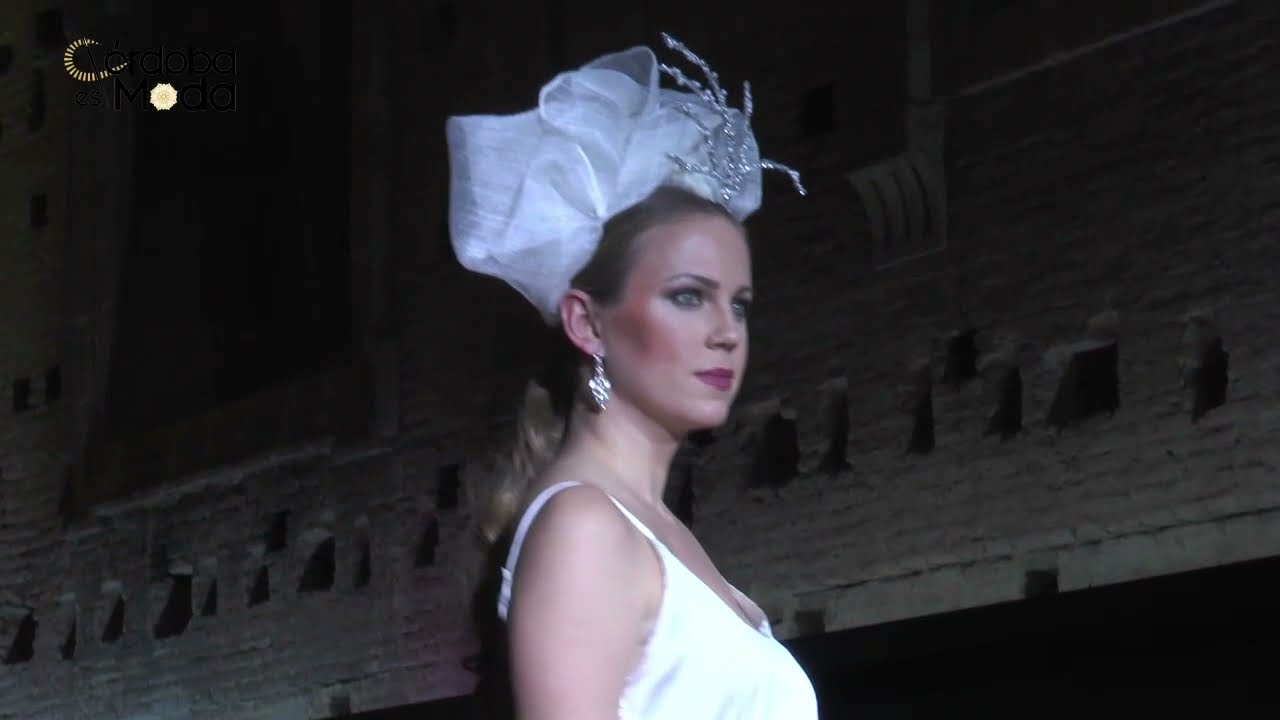 DESFILE CUQUI CUTE TOCADOS EN CORDOBA ES MODA 2022