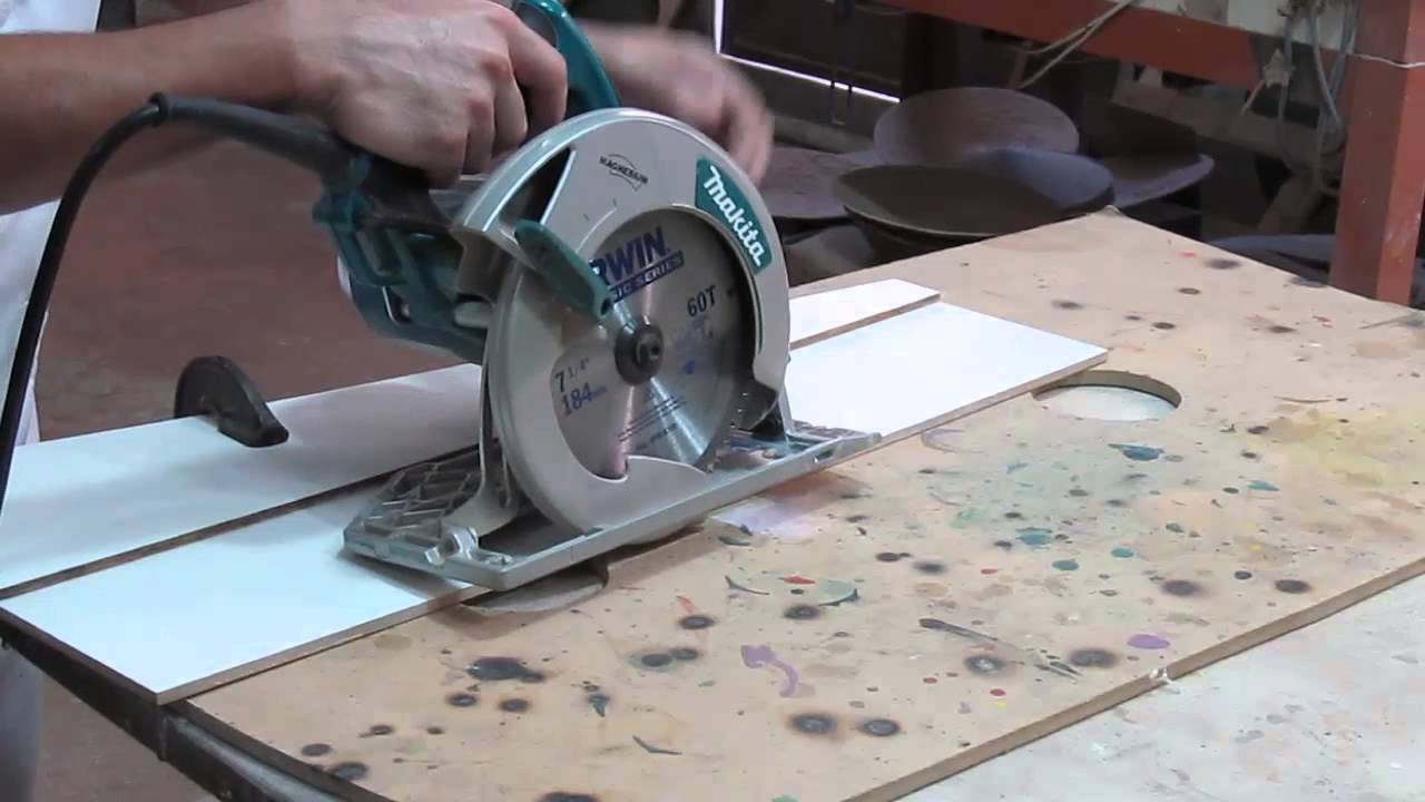 Esquadro para  serra circular manual - square to circular saw