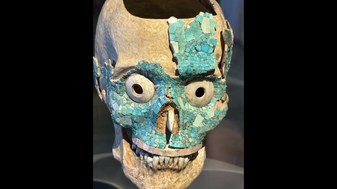 Oaxaca Travel Guide: Museo de las Culturas, Tomb 7 Treasures & The Giant Tule Tree |Walts Wanderings