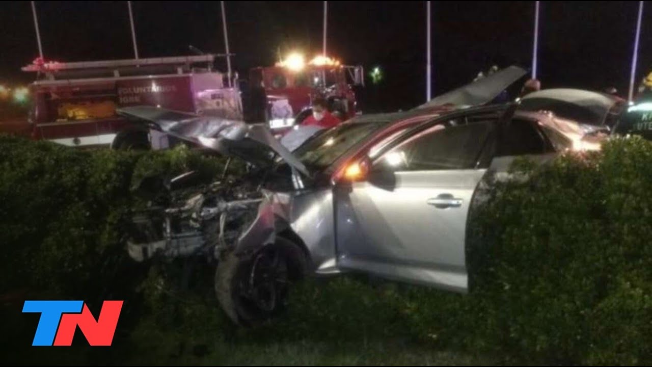 TRAGEDIA EN TIGRE: Dos adolescentes se mataron al chocar contra una columna en Camino de los Remeros