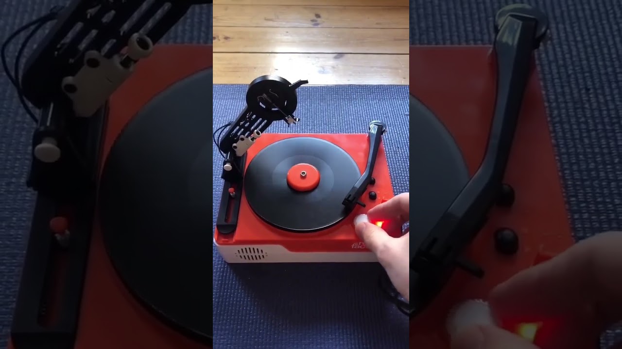 J&aacute; imaginou gravar seu pr&oacute;prio disco de vinil? que m&aacute;quina mais linda