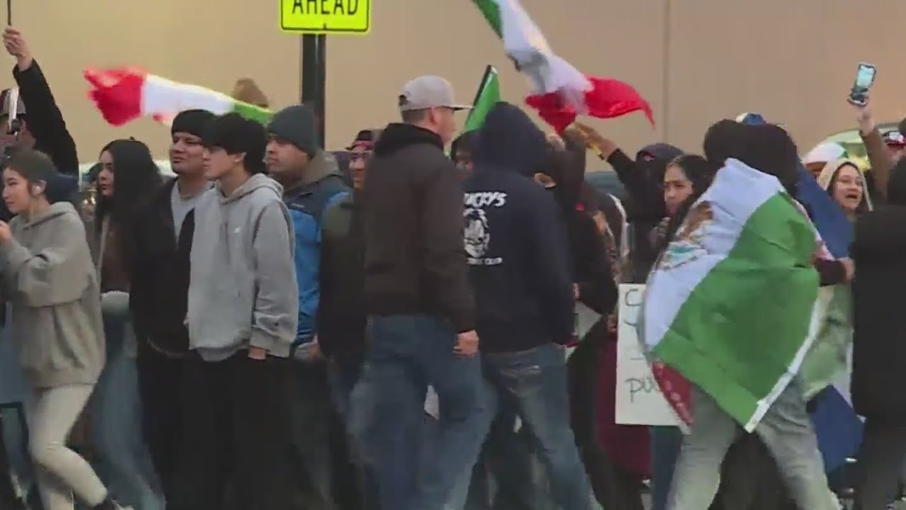 Gresham rally spotlights importance of immigrants