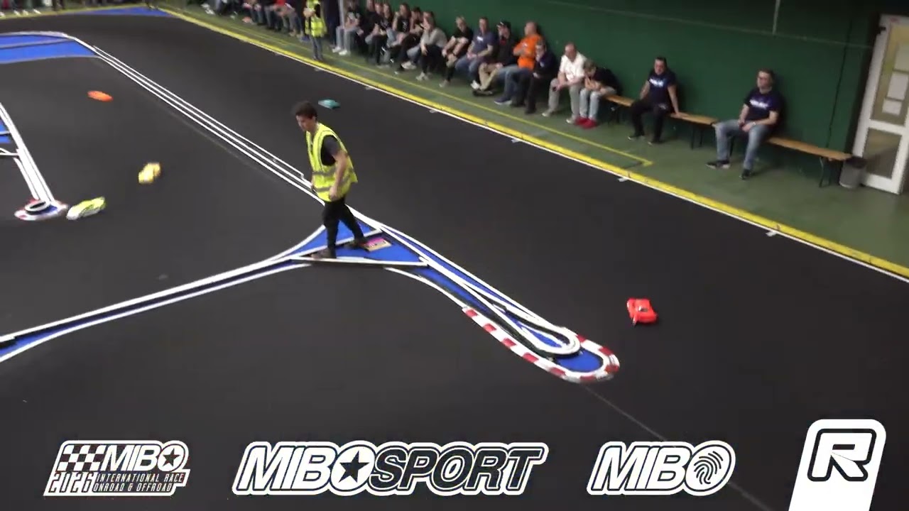 Второй этап финала класса A гонок MOD Touring Car на MIBO International 2026 (решающий общий зачет).